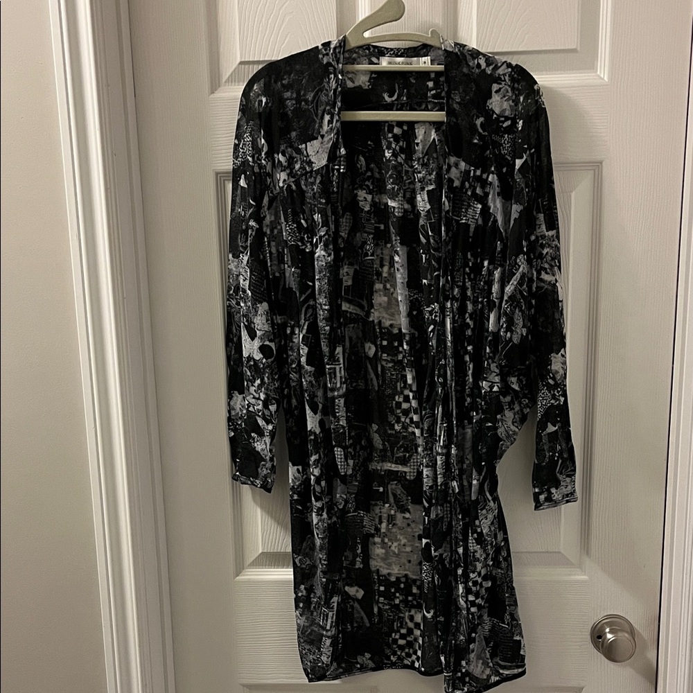 Black and White Patterned Cover up.